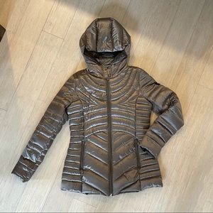 Bernardo hood packable down jacket - great for travel!